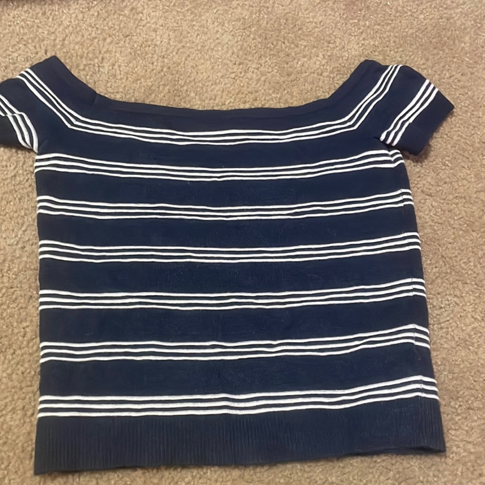 American Eagle Sweater T